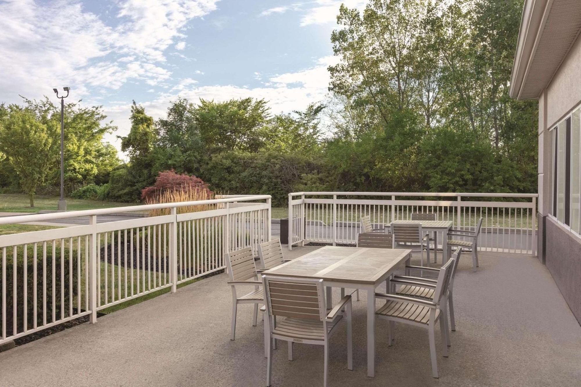 Country Inn & Suites By Radisson, Port Clinton, Oh Экстерьер фото