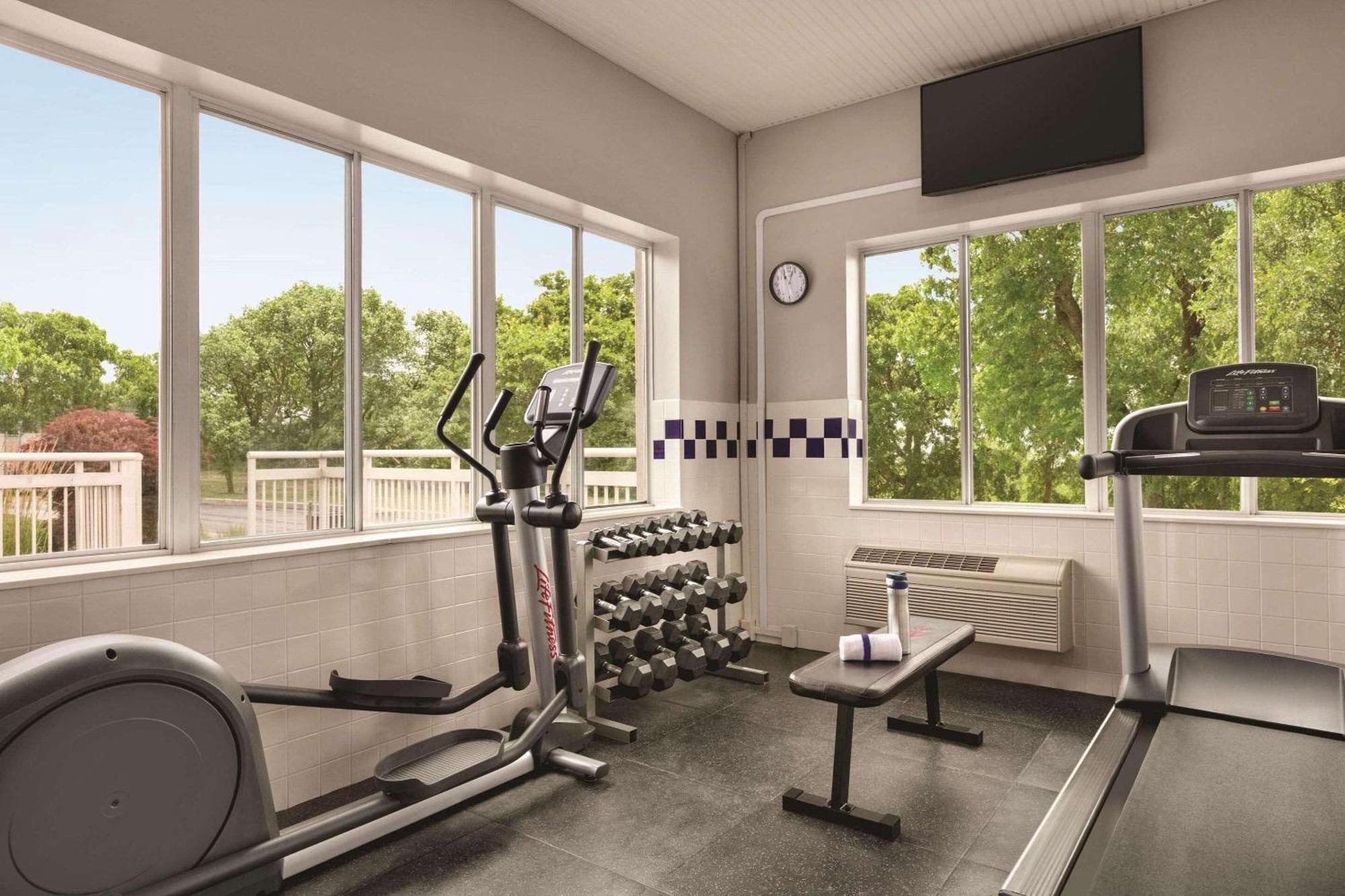 Country Inn & Suites By Radisson, Port Clinton, Oh Экстерьер фото